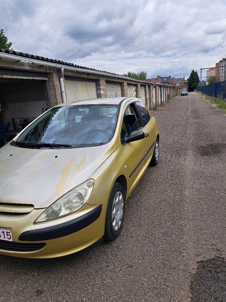 307 essence 1400cc, Achat, Jaune, Boîte manuelle, Bleu