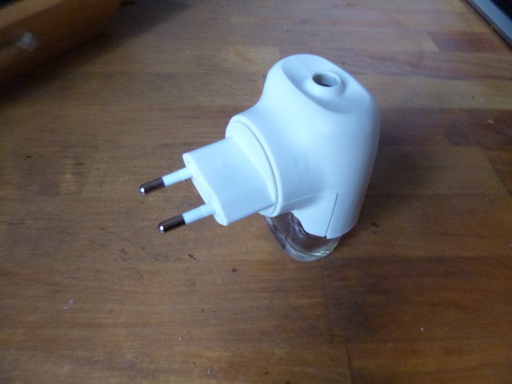 Anti mug verdamper anti-mug apparaat Baygon Raid Ti-Tox, Maison & Meubles, Enlèvement ou Envoi, Neuf, Blanc