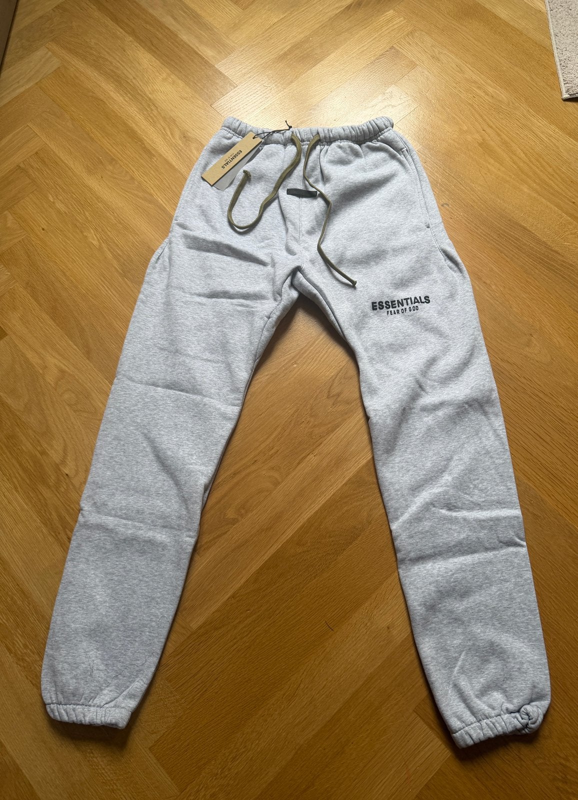 Essentials broek maat small, Ophalen of Verzenden, Zo goed als nieuw