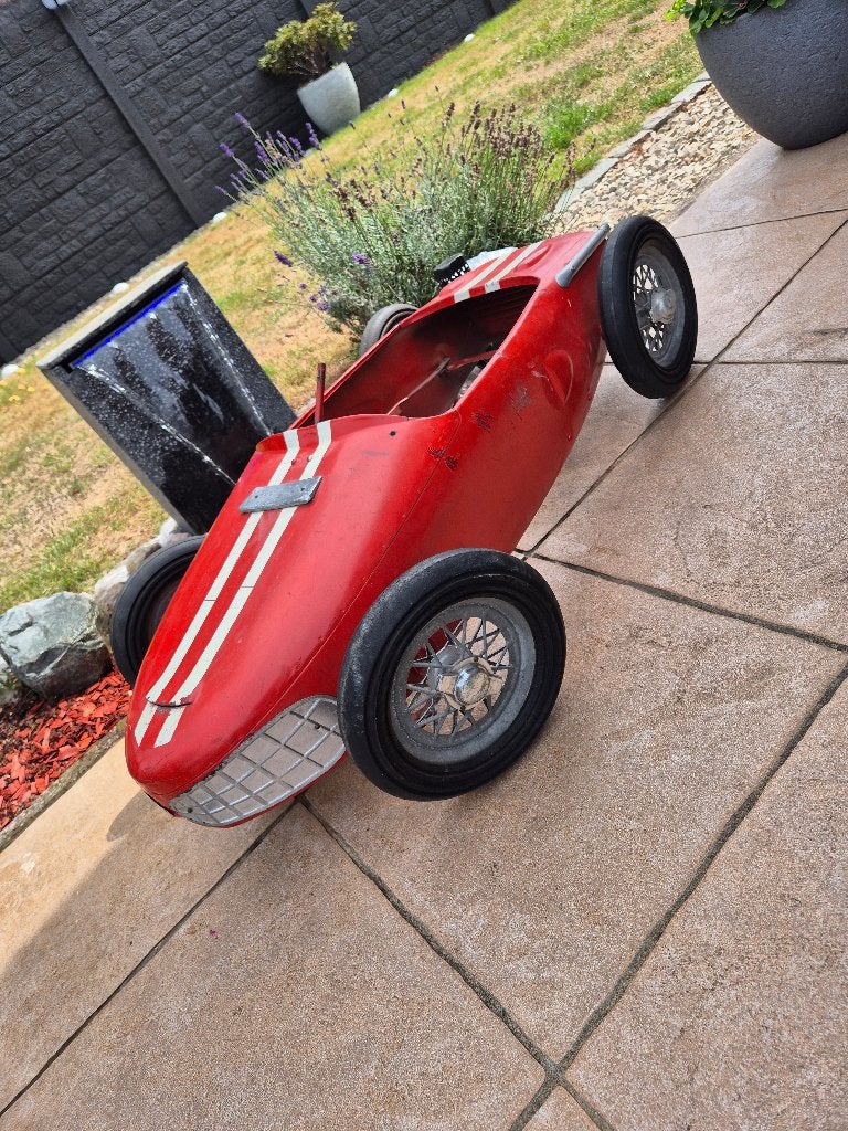 Voiture à pédales ancienne Ferrari spa sharknose trapauto, Antiquités & Art, Enlèvement