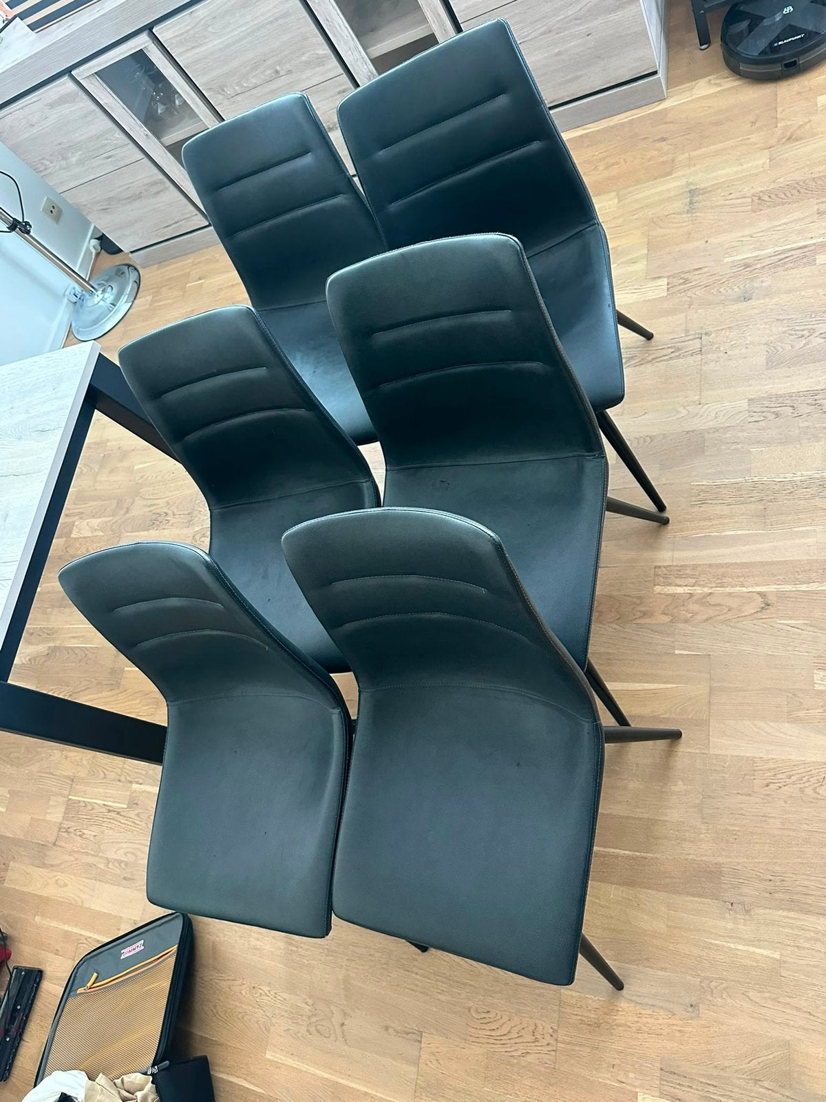 6 stoelen donkergrijs met zwarte poten, Ophalen, Gebruikt, Metaal, Grijs