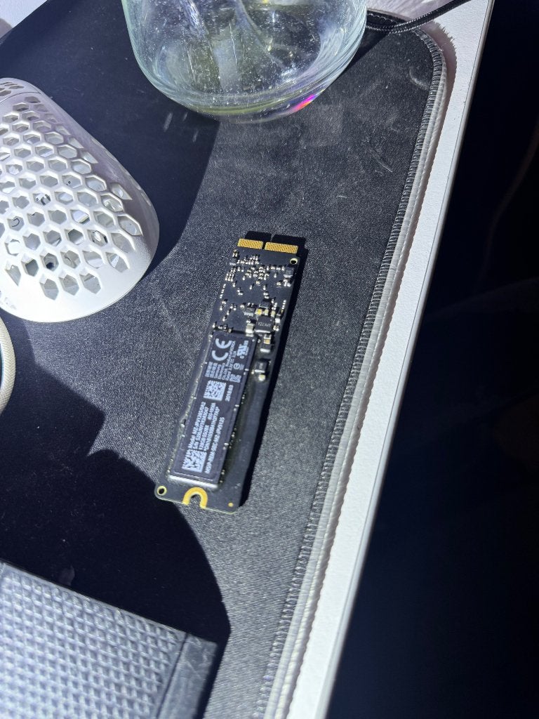 ssd, Computers en Software, Harde schijven, Ophalen of Verzenden, Zo goed als nieuw, SSD
