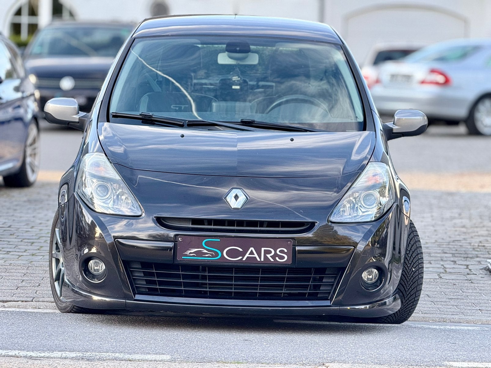 Renault Clio Gt 1.6i ** 128 pk ** Navi **, Elektrische ramen, 1599 cc, 4 cilinders, Zwart
