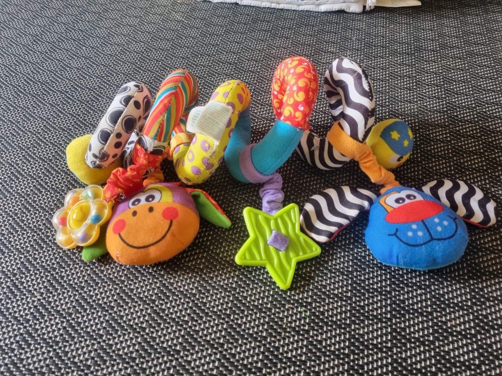 playgro interactieve maxicosi spiraal, Ophalen