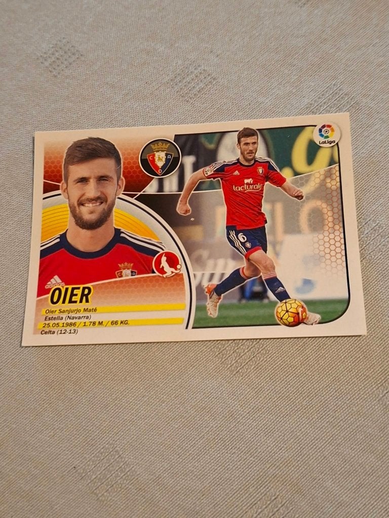 Panini / Sticker : Oier / Osasuna / 2016-2017, Verzamelen, Ophalen of Verzenden, Nieuw, Poster, Plaatje of Sticker