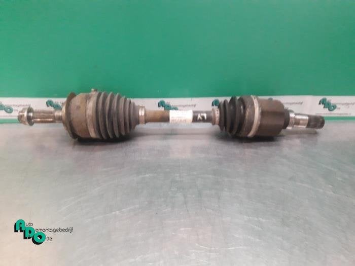 Arbre de transmission avant gauche d'un Suzuki SX-4 (SX-4 06, -, 3 mois de garantie, Utilisé, -