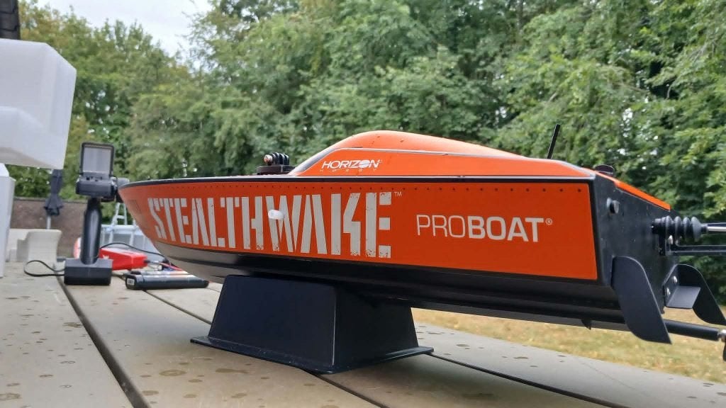 Stealthwake RC speedboot, Enlèvement, Comme neuf