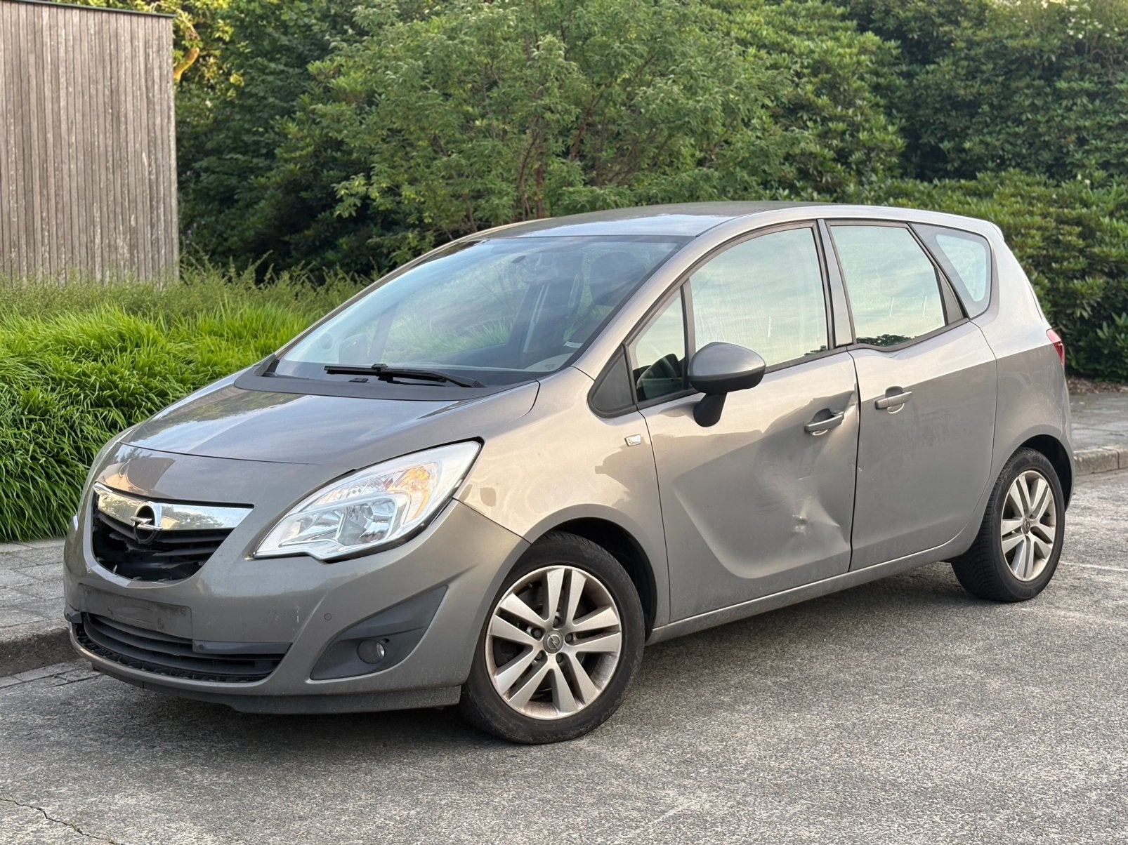 Opel meriva / Diesel 1.7 / 2011 / 230.000Km, Auto's, Opel, Particulier, Te koop