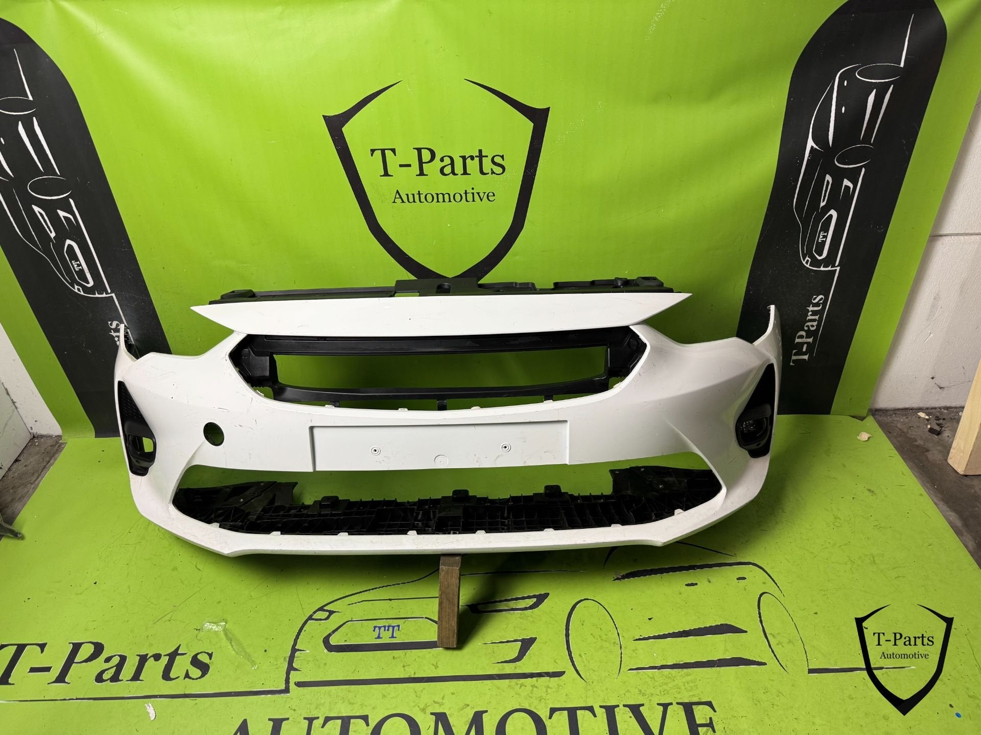 opel corsa F GS line voorbumper bumper rooster, Gebruikt, Opel Automobile GmbH, Kontakt@opel-infoservice.de, Bumper