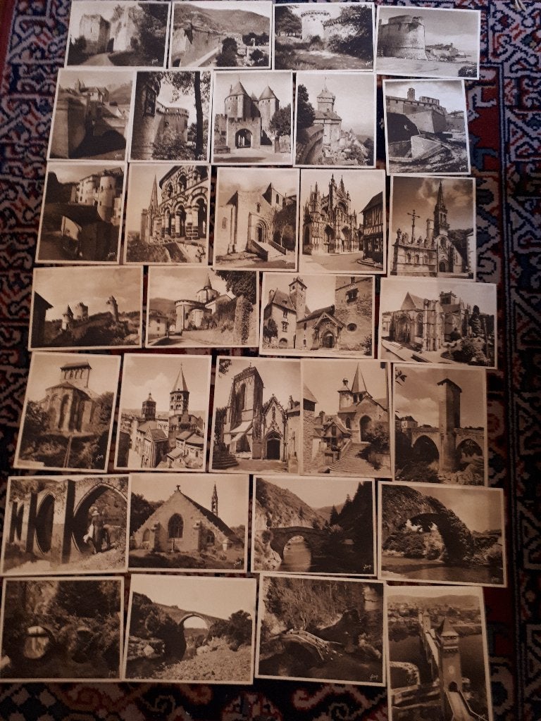 Frankrijk: 31 Oude postkaarten 'Douce France', Verzamelen, Postkaarten | Buitenland, Ophalen of Verzenden, 1960 tot 1980, Ongelopen