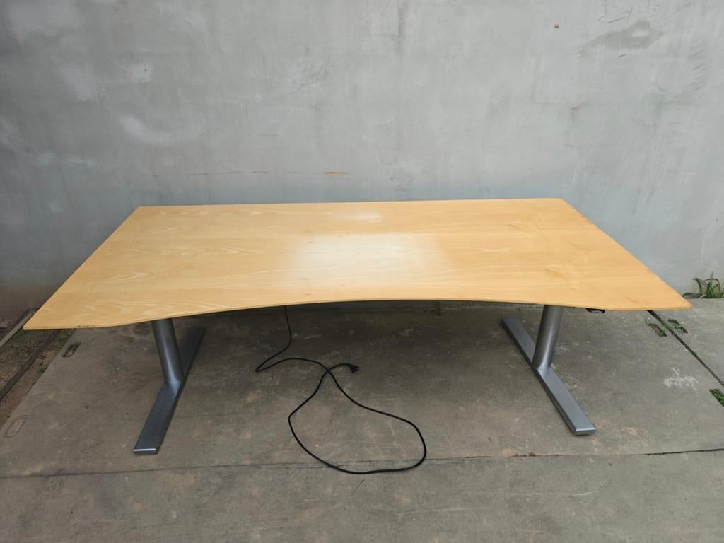 Table, bureau électrique, Huis en Inrichting, Bureaus, Ophalen, Elektrisch