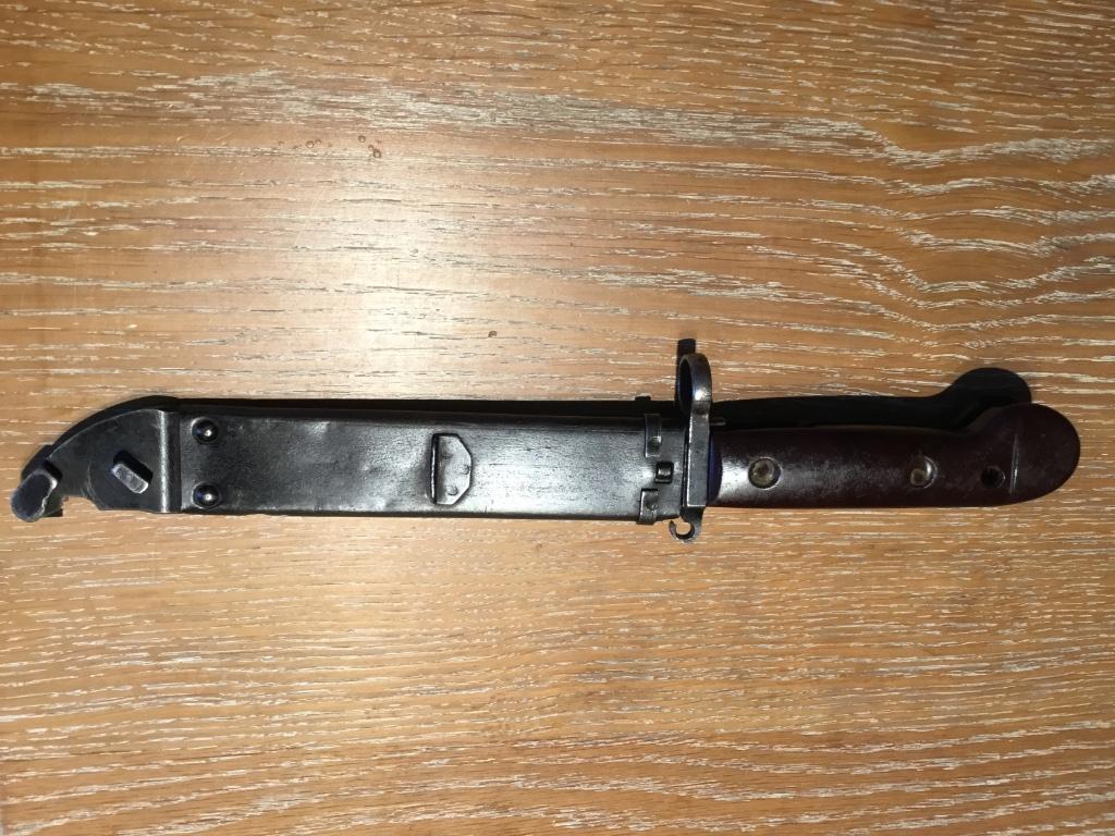 Baïonnette type AK, Armée de terre, Couteau ou Poignard
