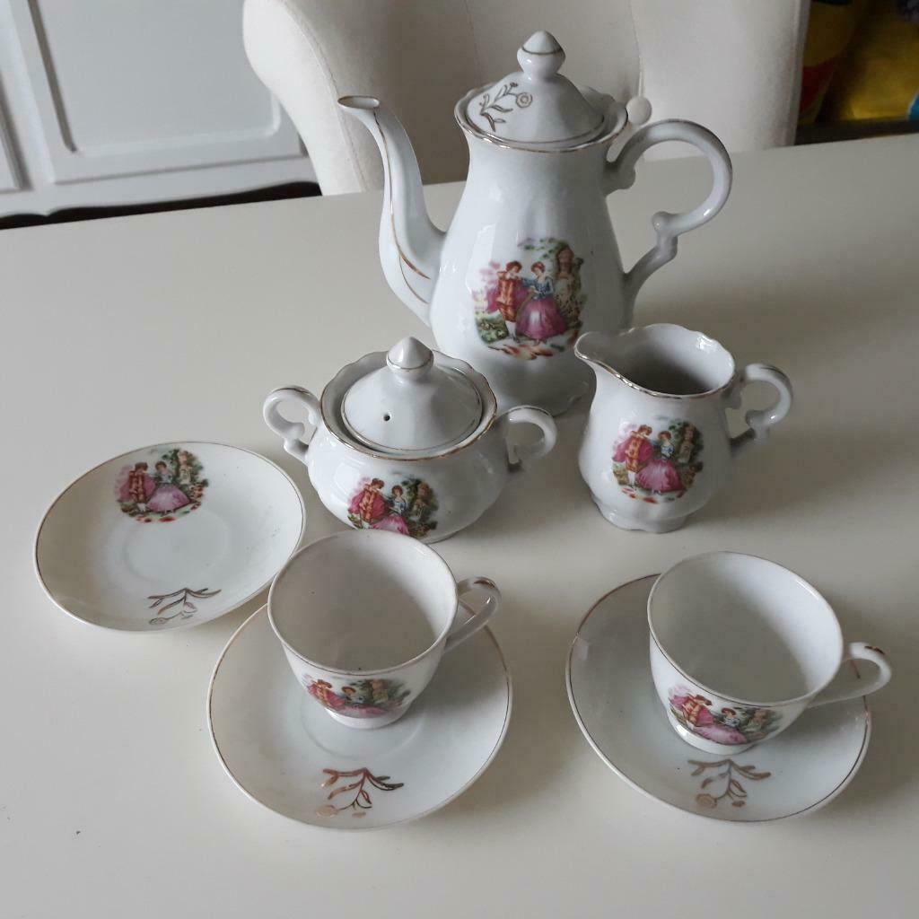 Porseleinen servies, Enlèvement