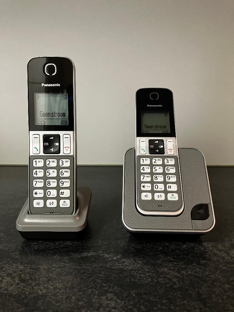 Digitale draadloze telefoon Panasonic (model KX-TGD312), Enlèvement ou Envoi, Comme neuf, 2 combinés