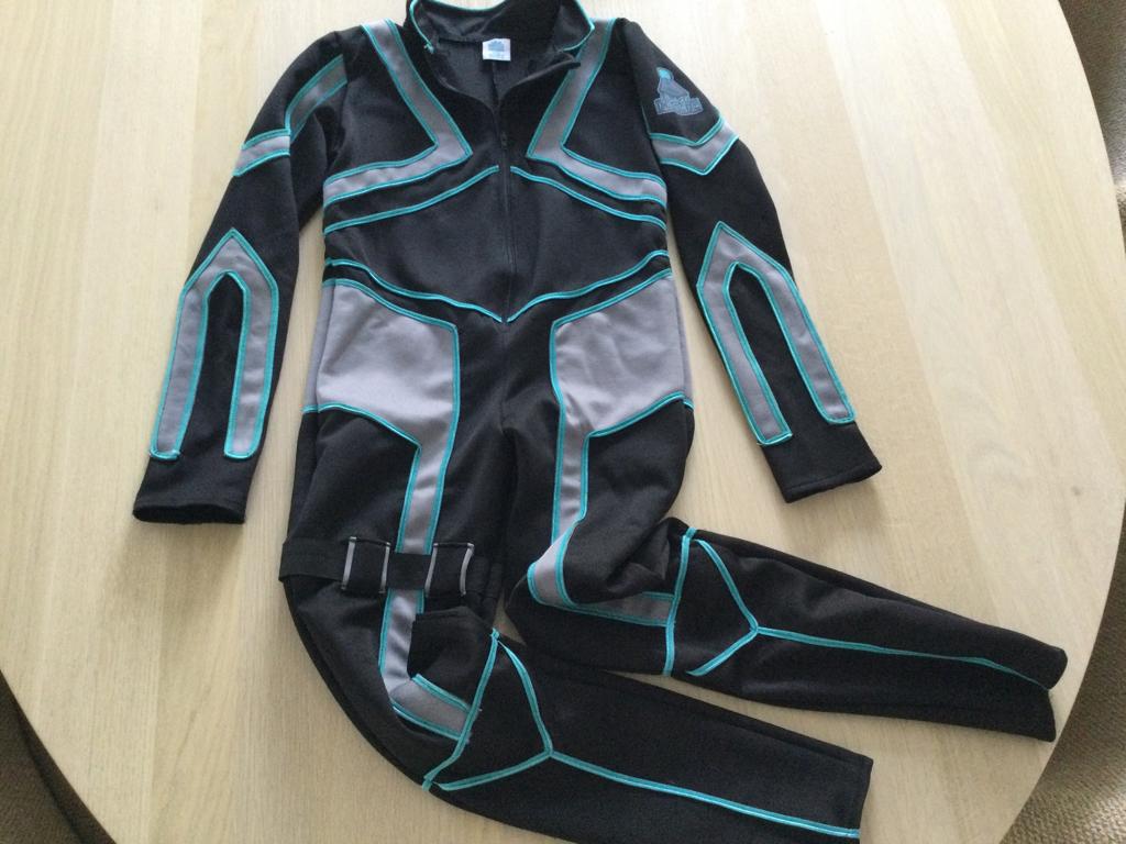 Verkleedpak kinderen van “Game Keepers”, studio 100, 146/152, Kinderen en Baby's, Carnavalskleding en Verkleedspullen, Ophalen of Verzenden