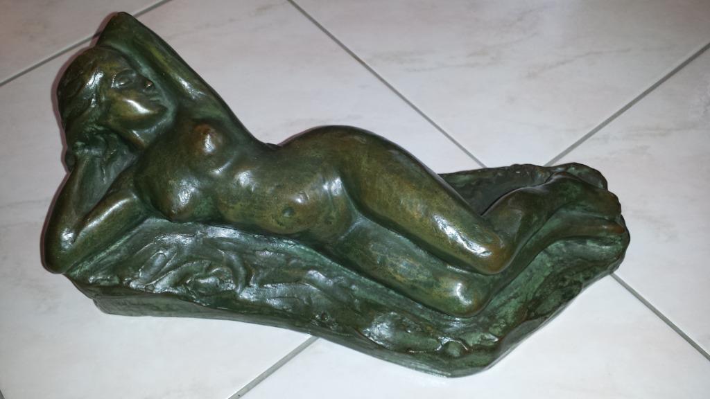 Sculpture en bronze, Enlèvement