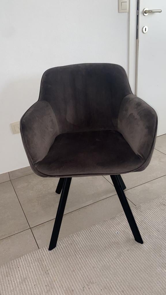 Eetkamerstoel met armleuning, taupe, fluweelzacht, Huis en Inrichting, Stoelen, Ophalen, Zo goed als nieuw, Vier