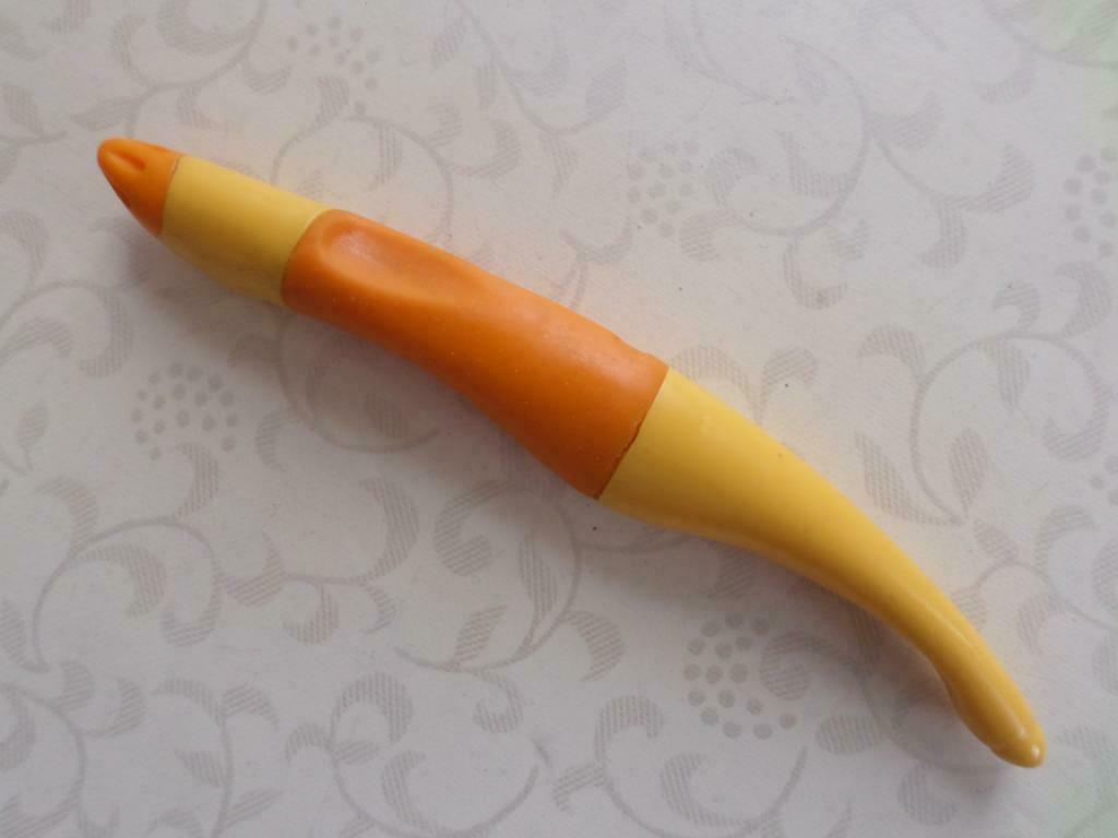 Stabilo Stylo Bic Jaune Gaucher, Collections, Enlèvement ou Envoi, Stylo, Autres marques