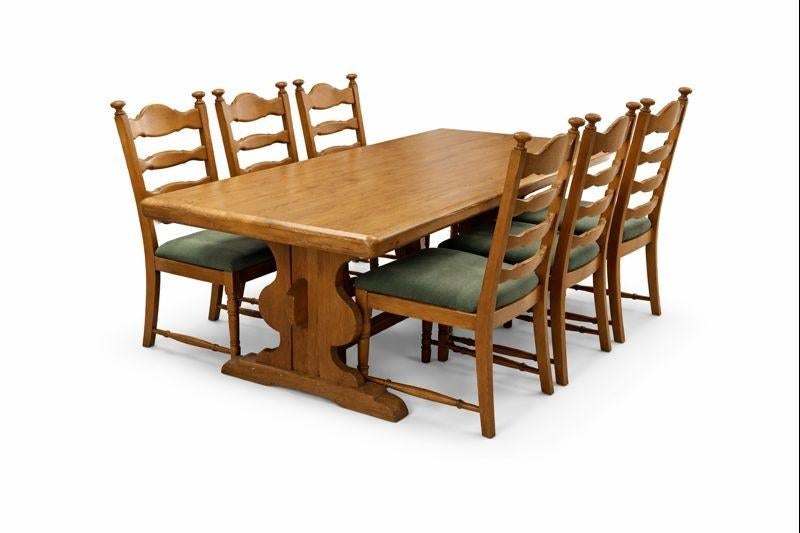 Ensemble de table à manger Oak Monastery avec 6 chaises, Maison & Meubles, Tables | Tables à manger, Kloostertafel, Comme neuf