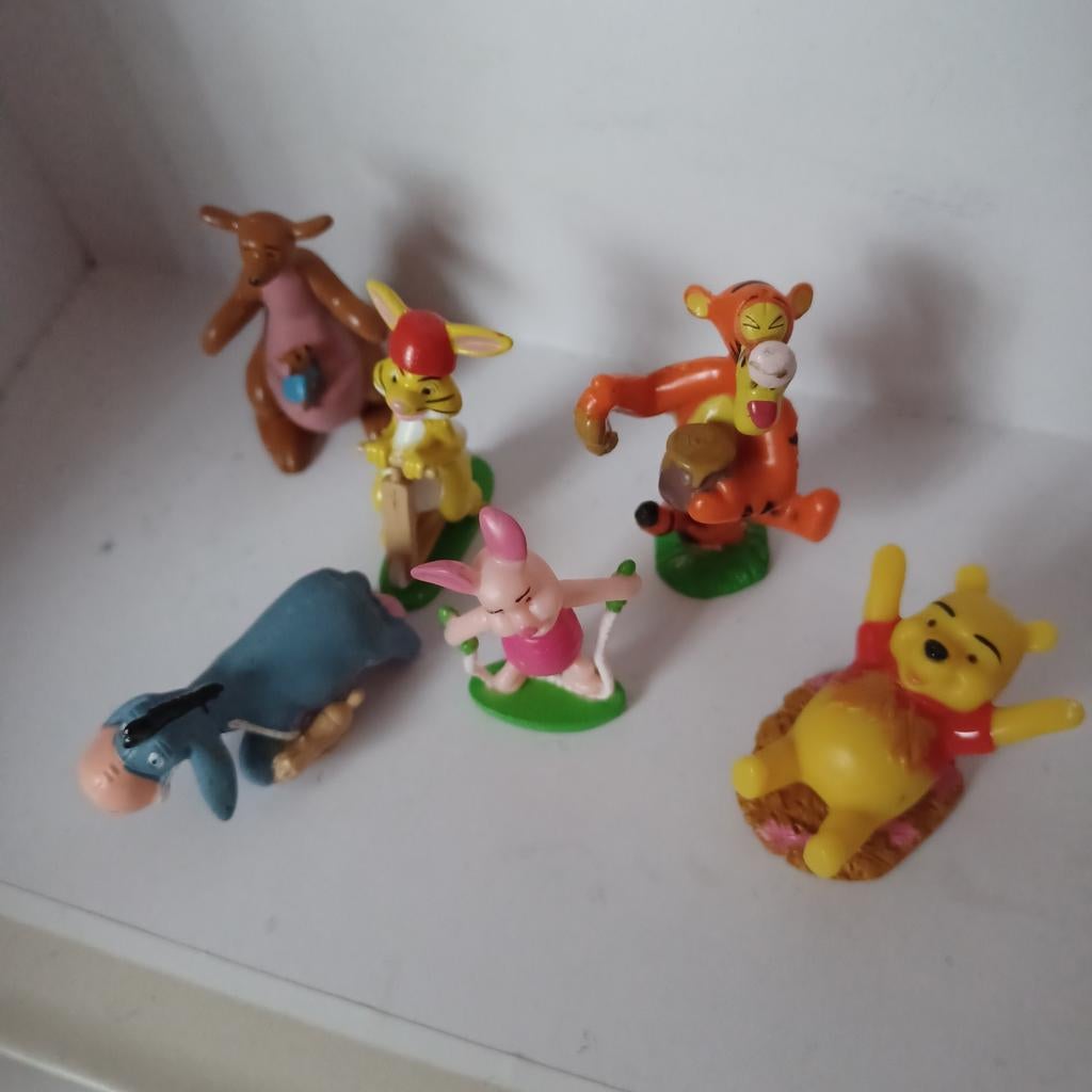 6 figuurtjes,  pooh en friends, Verzamelen, Ophalen of Verzenden, Zo goed als nieuw