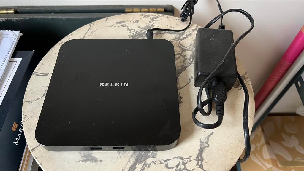 Belkin usb hub, Computers en Software, Ophalen, Zo goed als nieuw