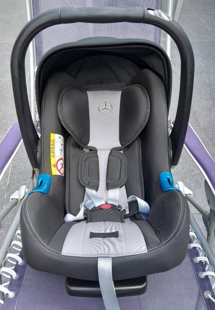 Mercedes autostoeltje, Kinderen en Baby's, Autostoeltjes, Ophalen, Gebruikt, Overige merken, Autogordel