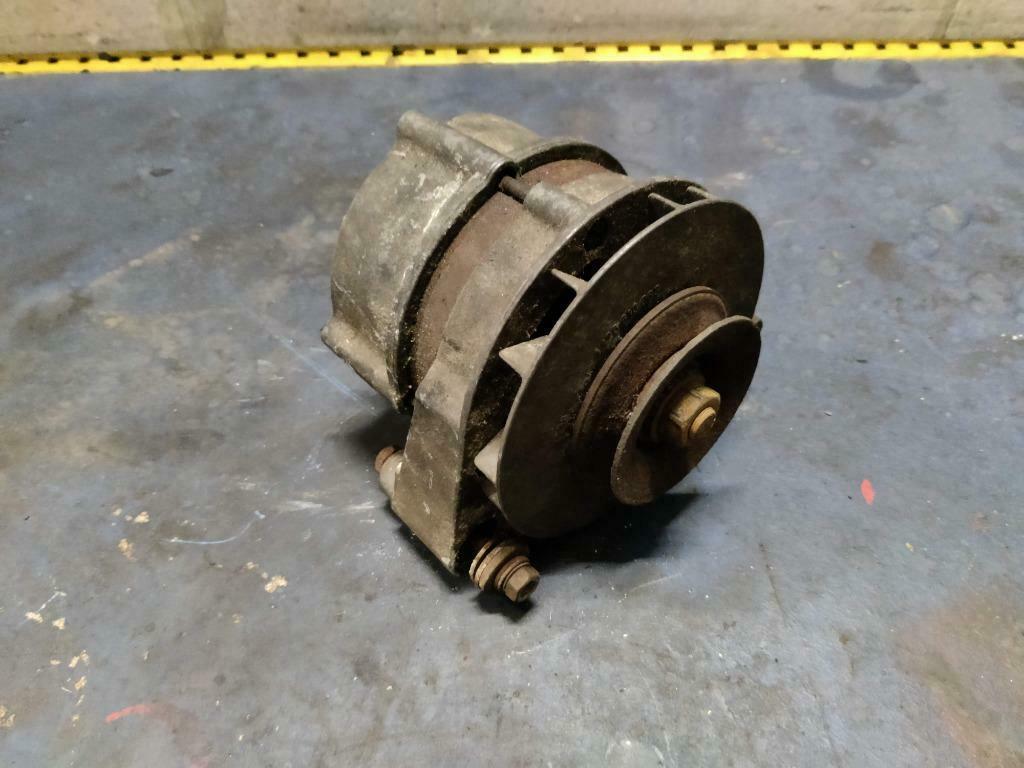 Alternator 65A  Bmw M30 M10, Ophalen of Verzenden, Gebruikt, BMW