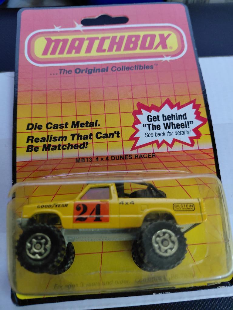 Boîte d'allumettes 13H 4X4 Dunes Racer (blister), Enlèvement ou Envoi, Comme neuf, Voiture