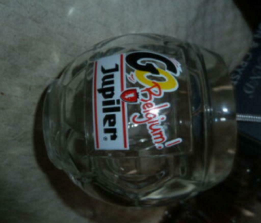 #L bier glas / pul in voetbal vorm JUPILER " Go Belgium ! ", Ophalen of Verzenden, Nieuw, Bierglas