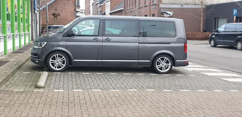 18" velgen met winterbanden Michelin. Caravelle/Transporter, Auto-onderdelen, Banden en Velgen, Banden en Velgen, Winterbanden