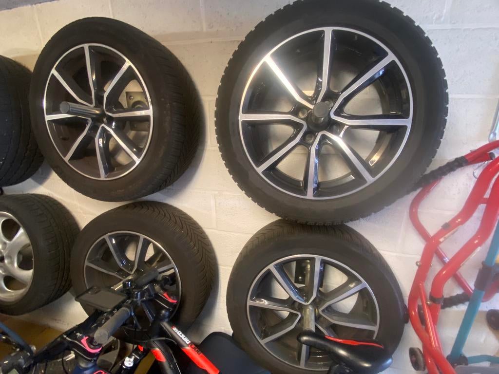 Pneu et jantes hiver 17p citroen peugeot, Enlèvement, 17 pouces, Jante(s)