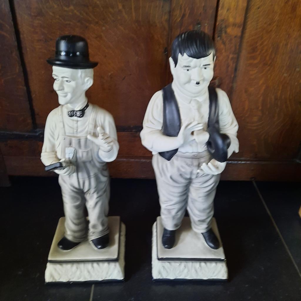 Statues Laurel & Hardy de 50 cm de haut. En porcelaine., Enlèvement ou Envoi, Comme neuf