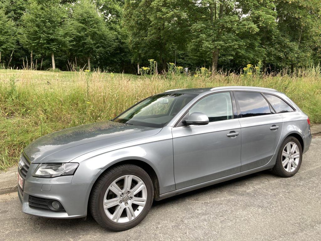Audi A4 break avec GPL, Achat, Boîte manuelle, Particulier, Tissu