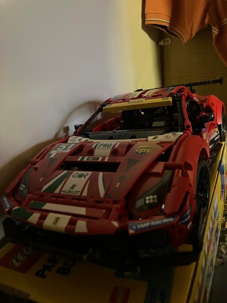 Lego Ferrari en parfait état avec boîte, Enfants & Bébés, Jouets | Duplo & Lego, Enlèvement ou Envoi, Comme neuf, Lego