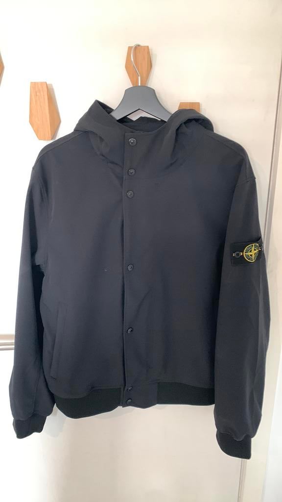 Stone Island jas voor het tussenseizoen, Kleding | Heren, Truien en Vesten, Ophalen, Zo goed als nieuw, Maat 52/54 (L), Zwart