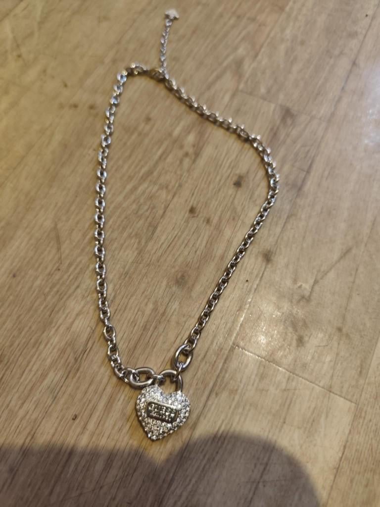 collier Guess, Neuf, Enlèvement ou Envoi, Avec pierre précieuse, Argent