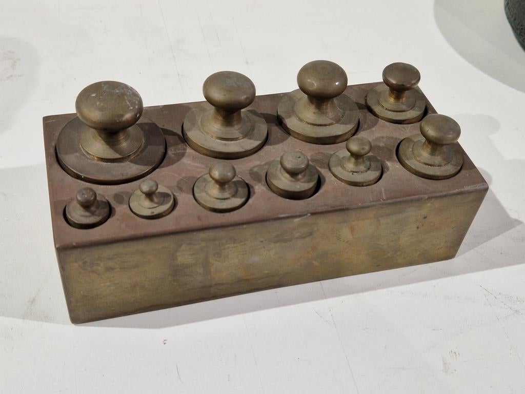Koperen blok en koperen gewichten , zeldzaam antiek, Antiek en Kunst, Ophalen of Verzenden