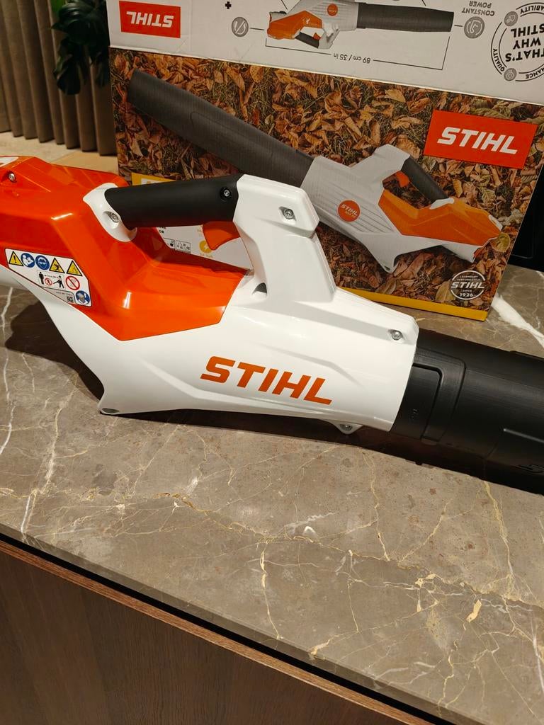 Stihl bga 50 accu bladblazer, Tuin en Terras, Bladblazers, Ophalen of Verzenden, Accu