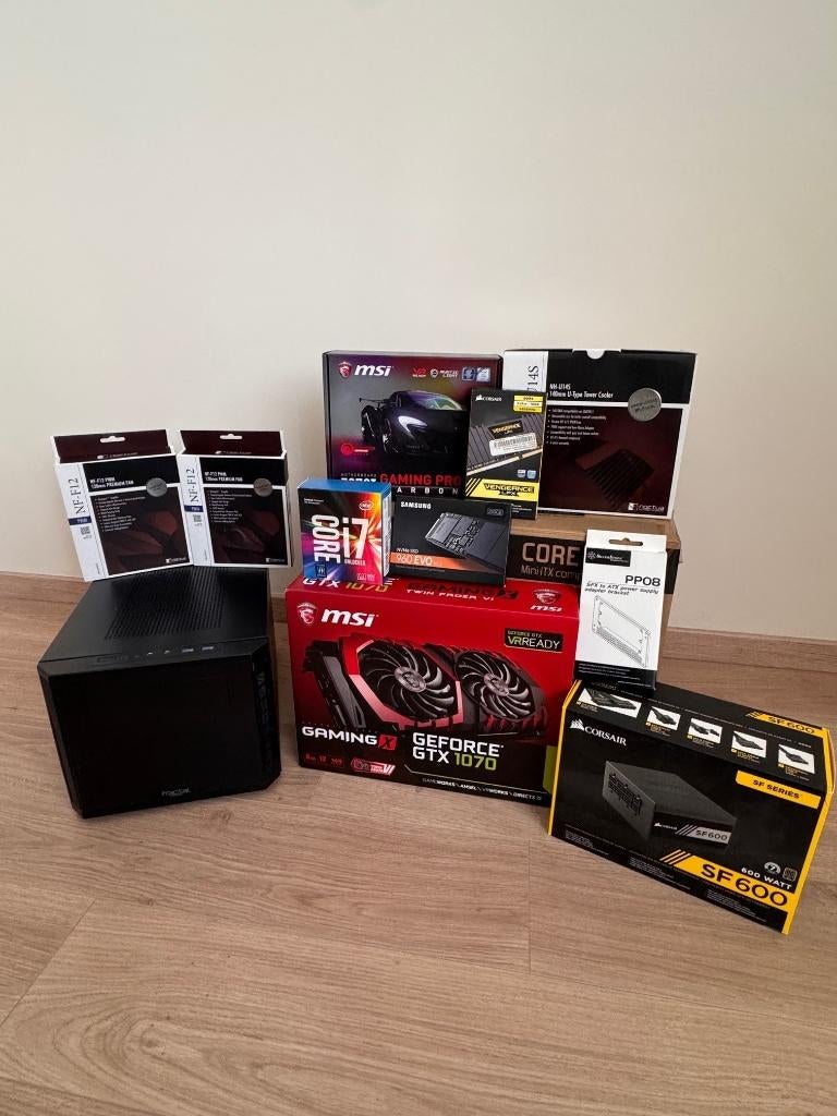 Compacte en zware desktop (gaming computer), Computers en Software, Ophalen, Custom Build, Gaming, SSD