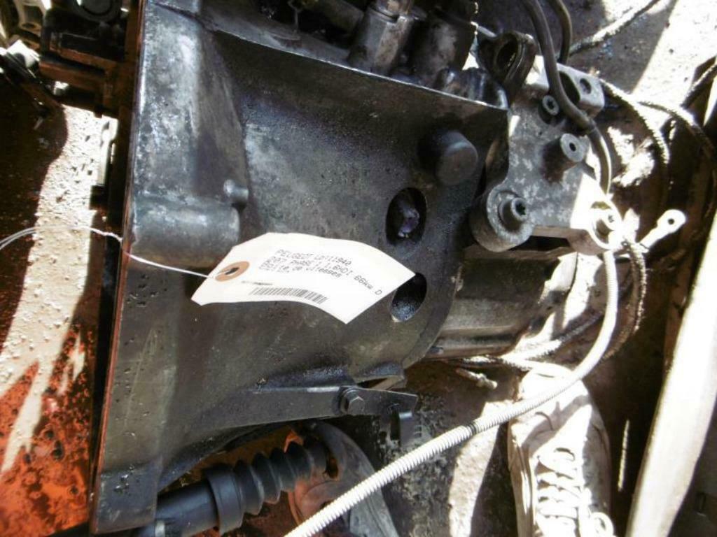 boite de  vitesses  peugeot  207 1.6hdi 66 kw  20dp 26, Enlèvement, Peugeot