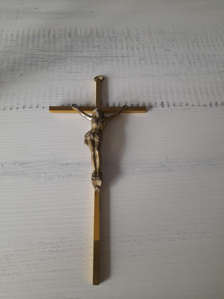Metalen kruisbeeld om op te hangen aan de muur, Ophalen, Gebruikt, Beeld(je), Christendom | Katholiek
