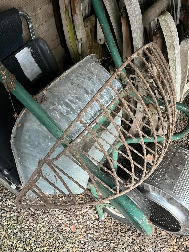 Hangrek, Doe-het-zelf en Bouw, Metalen, Ophalen, Zo goed als nieuw
