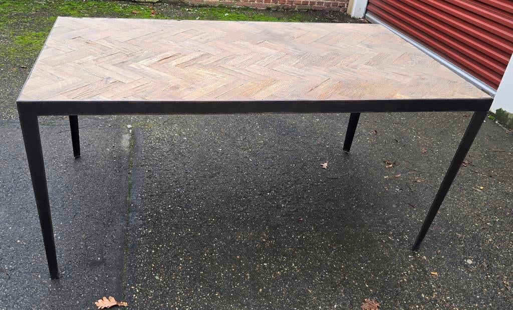 table à manger ou bureau, Enlèvement, Utilisé