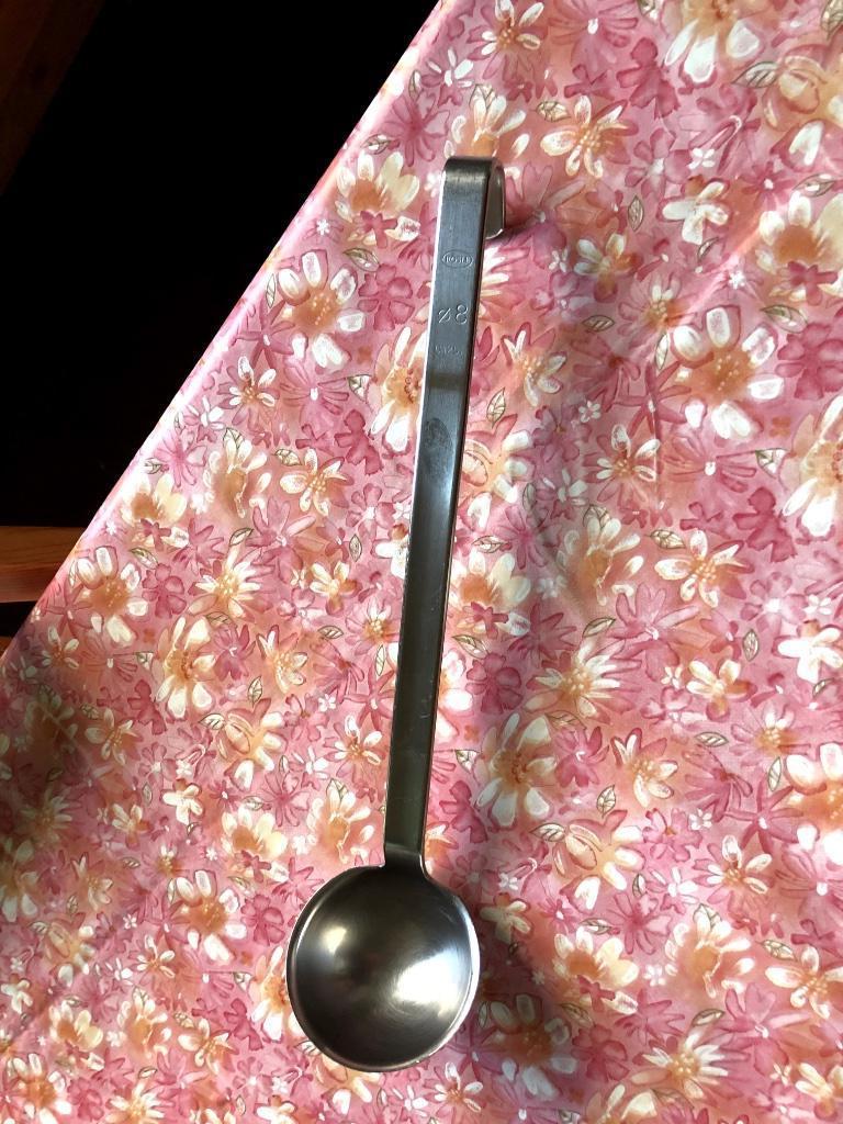 Louche Rösle - Qualité restaurant - diamètre 8, Maison & Meubles, Cuisine | Couverts, Comme neuf, Inox ou Chrome, Enlèvement ou Envoi