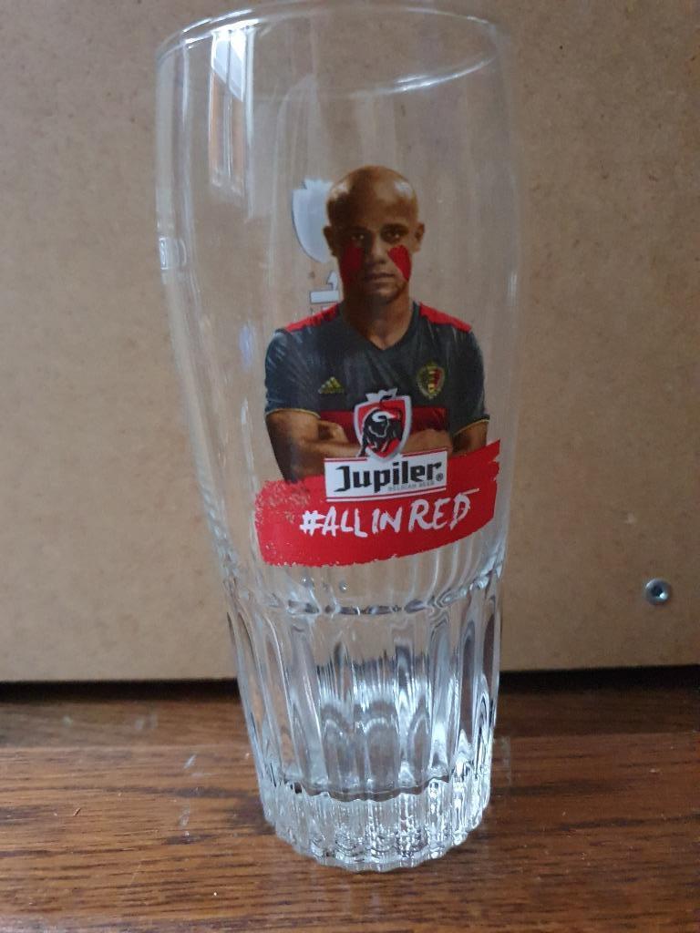Haal Vincent Kompany in huis met dit Jupilerglas (#allinred), Verzamelen, Glas en Drinkglazen, Zo goed als nieuw, Ophalen