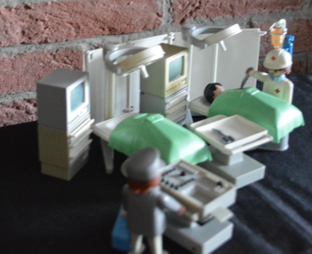Playmobil 4 ziekenhuisactiviteiten, Ophalen of Verzenden, Zo goed als nieuw, Los Playmobil