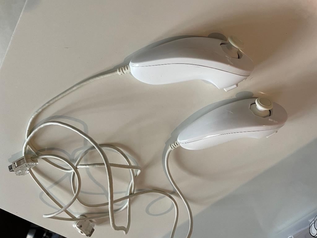 2 officiële nunchucks voor de Nintendo Wii, Ophalen, Gebruikt