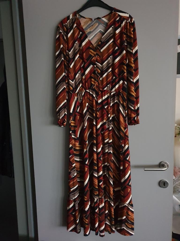 Nieuwe lange jurk van Batida maat 42, Bruin, Maat 42/44 (L), Nieuw, Ophalen of Verzenden