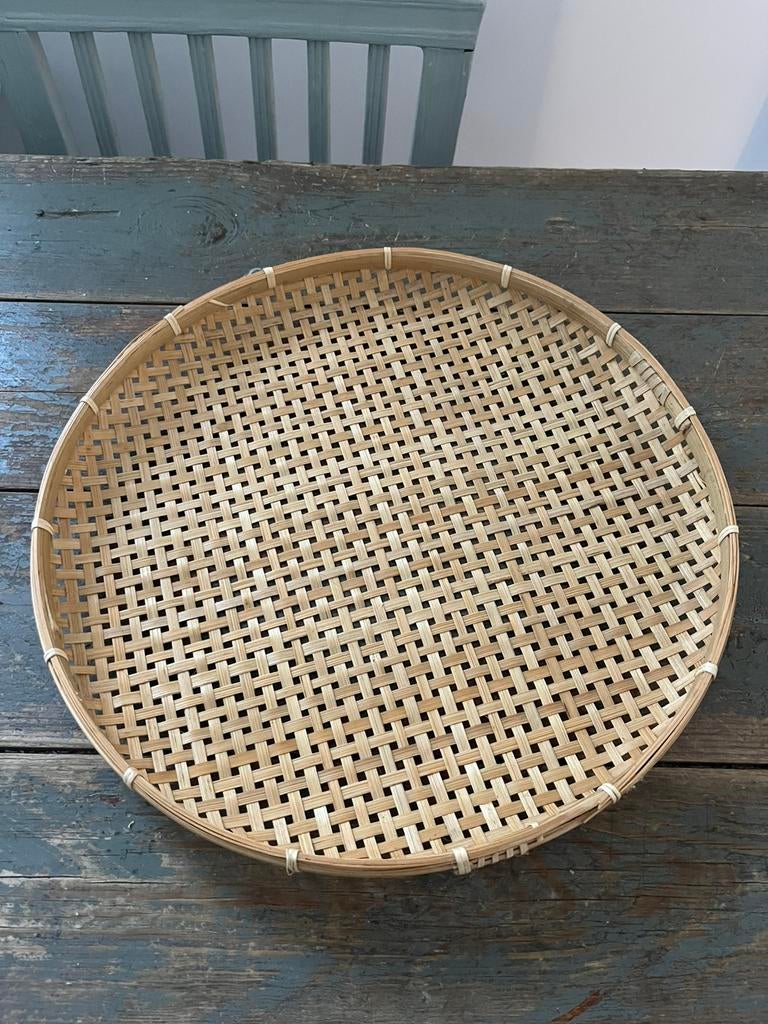 MAND TRAY ONDERZETTER RIET ROND BROODMAND DECO, Huis en Inrichting, Mand, Rond, Ophalen of Verzenden, Zo goed als nieuw