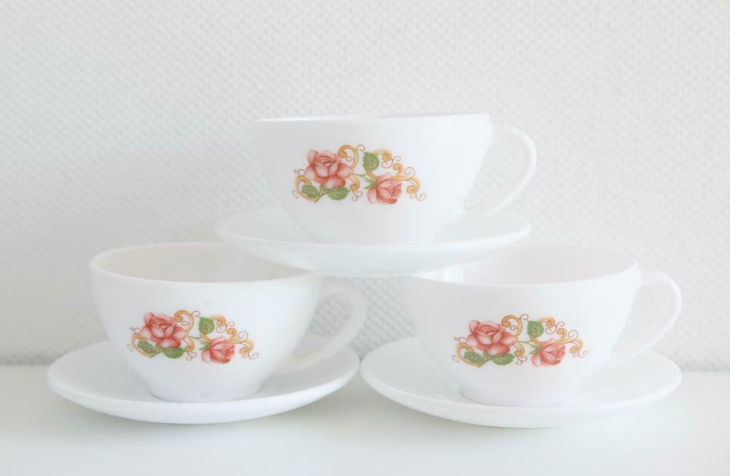 3 tasses et 3 sous-tasses Arcopal roses, Maison & Meubles, Cuisine | Vaisselle, Utilisé, Tasse(s) et/ou soucoupe(s), Autres styles